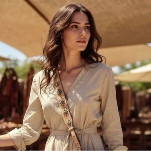 BOUTIQUE Pink Leather Crystal Clusters Handbag Replacement Strap